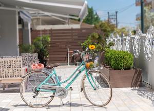 Ouzas Luxury Hotel