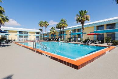 Garnet Inn & Suites, Orlando