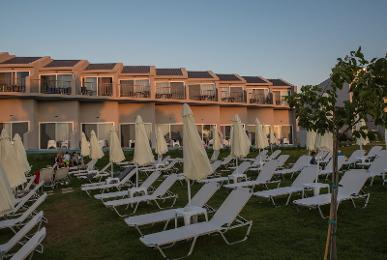 Golden Coast Resort and Suites