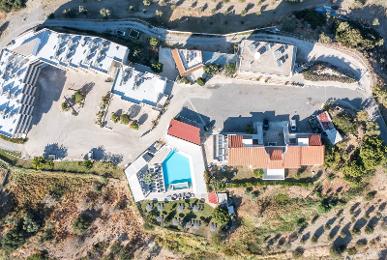 Hillside Studios & Apartments