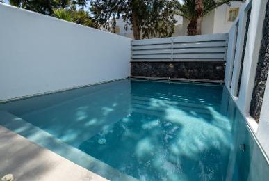 Meltemi Excelsior Suites