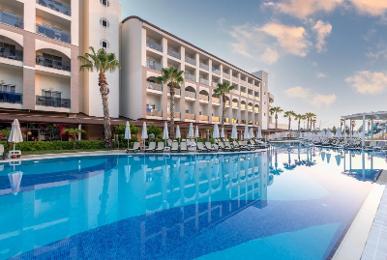 Port River Hotel & Spa