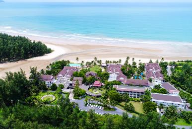 Apsara Beachfront Resort and Villa
