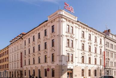 Hotel Carol