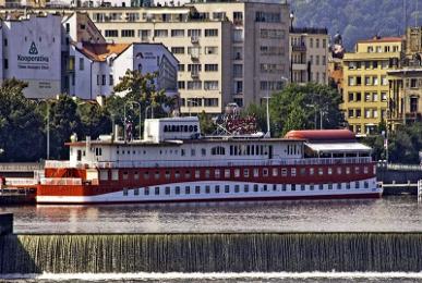 Botel Albatros