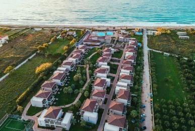 Almyros Beach Resort & Spa