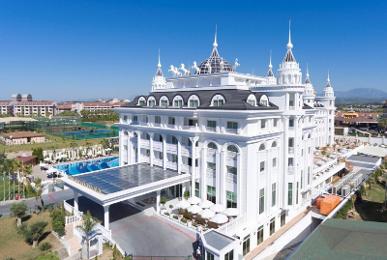 Side Royal Palace