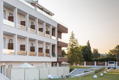 Mythic Summer Hotel