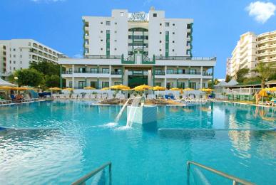 Aparthotel Green Field