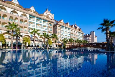 Hotel Side Crown Palace