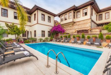 Hotel Tuvana