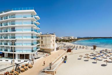 Universal Hotel Perla