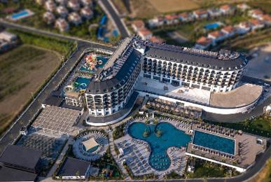 Raxeria Hotel
