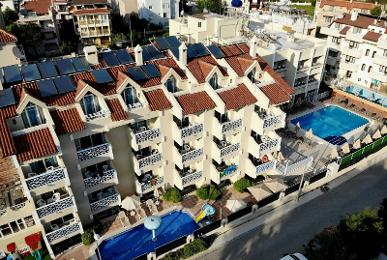 Blue Palace Hotel & Apart