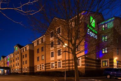 Holiday Inn Express London - Dartford