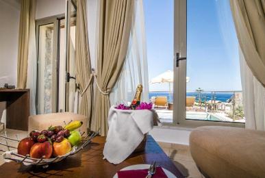 Antinea Suites & Spa Hotel