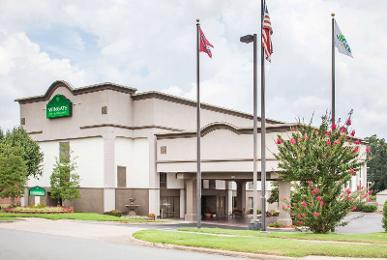 Ramada by Wyndham Abu Dhabi Downtown