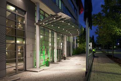 FOUR Munich Neue Messe