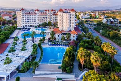 Serenis Hotel