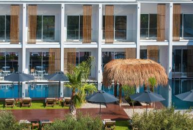 Cooee Lavris Hotels and Spa