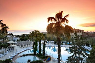 Seaden Corolla Hotel