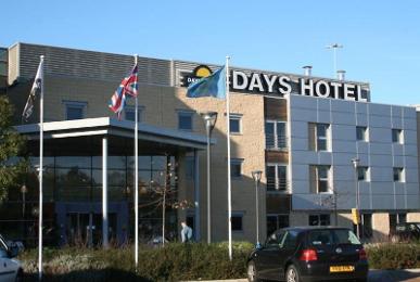 Ramada by Wyndham London North M1