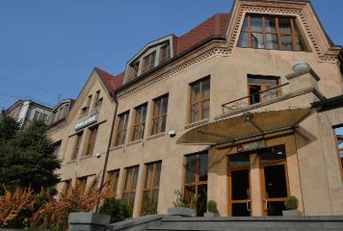 Yerevan Deluxe Hotel