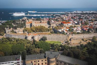 Amphitryon Boutique Hotel