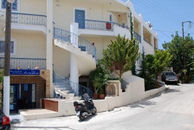 Ariadne Apartments & Studios