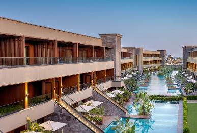 Jacaranda Luxury Resort