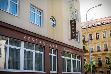 Colorfactory Spa Hotel