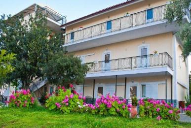 Alonia Studios & Maisonettes