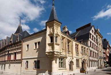 Hotel de Bourgtheroulde, Autograph Collection