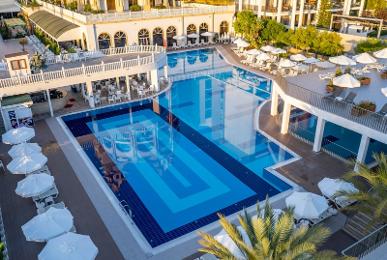 Jadore Deluxe Hotel Spa