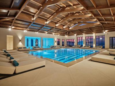 OROS Luxury Beach Resort