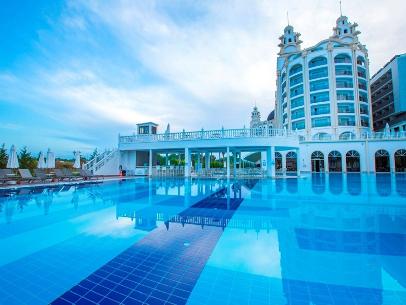 Jadore Deluxe Hotel Spa