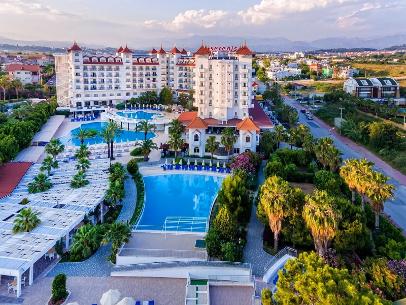 Serenis Hotel