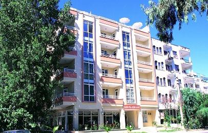 Kleopatra Aytur Apart