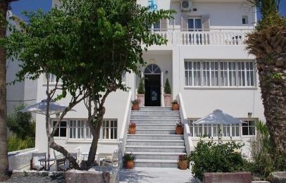 Kamari Blu Boutique Hotel