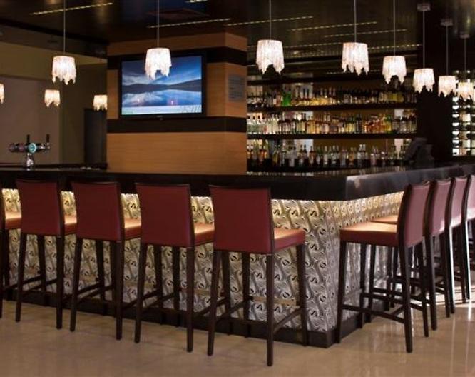 Kfar Maccabiah Hotel & Suites - Repas et boissons