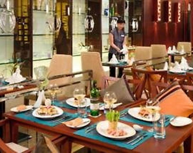 Baolong Hotel Shanghai - 