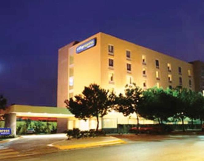 City Express by Marriott Toluca - Außenansicht
