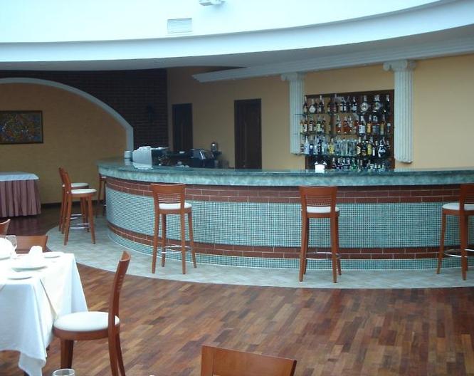Black Sea Hotel Panteleymonovskaya - Essen und Trinken