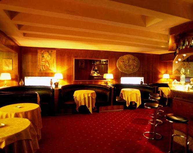 Quality Hotel Nova Domus - Repas et boissons