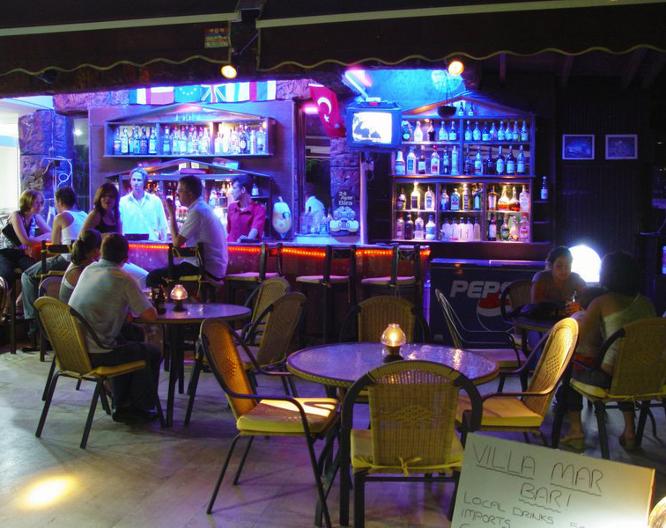 Hotel Villamar - Essen und Trinken