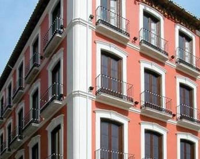 Hotel Plaza Nueva - Außenansicht