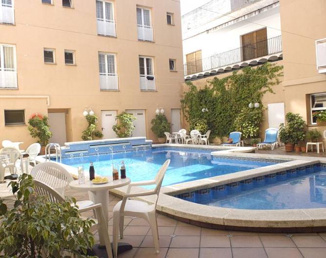 Hotel URH Park Hotel - Vue extérieure