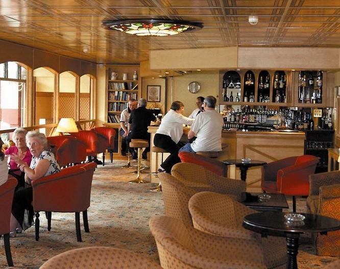 Apollo Hotel - Essen und Trinken