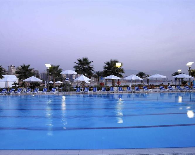 Mövenpick Hotel Beirut - Pool