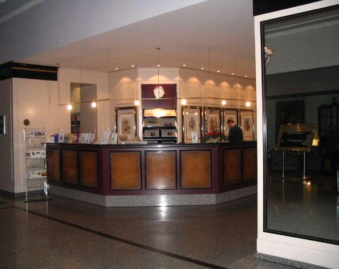 Centro Hotel Bristol - Essen und Trinken